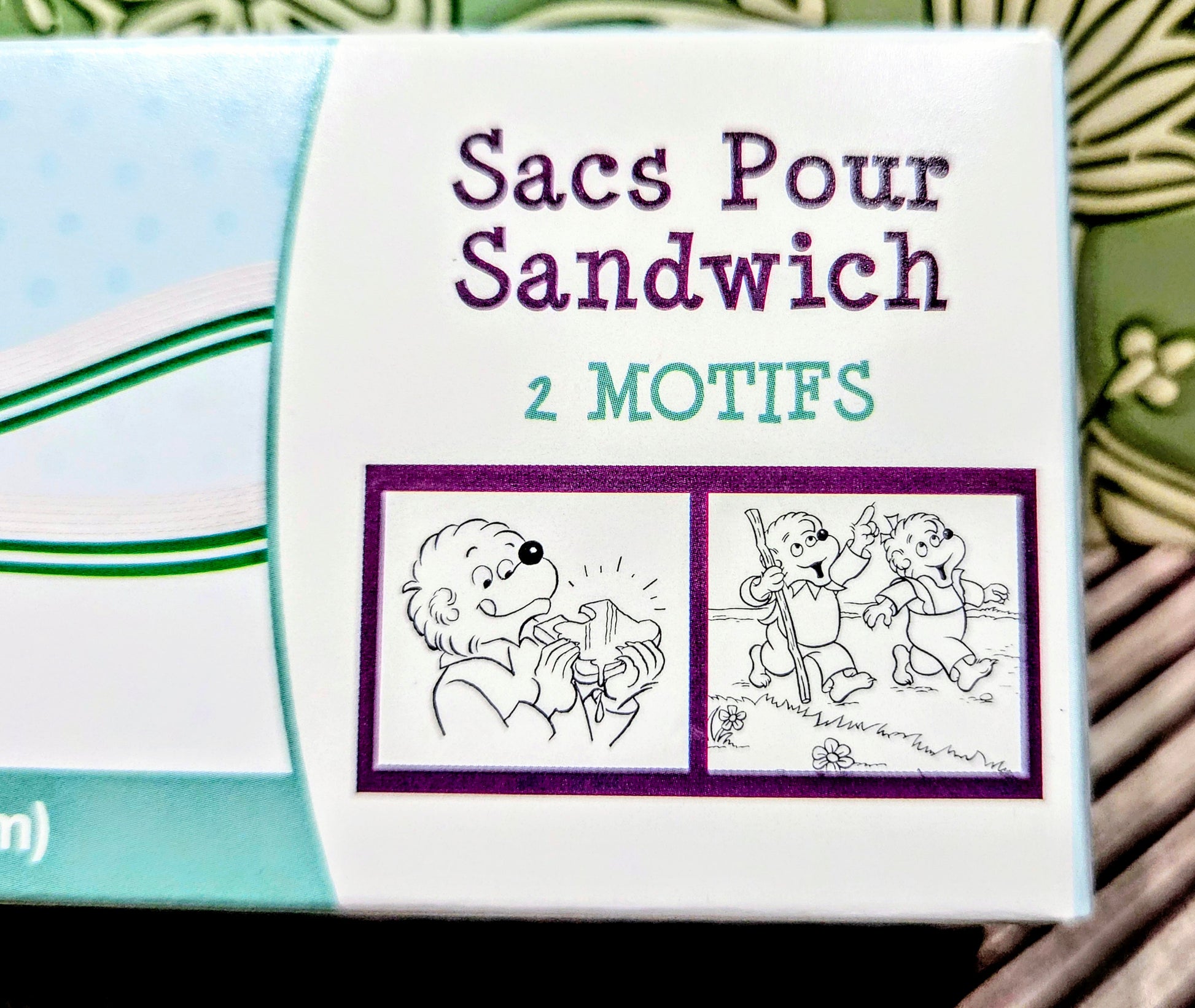 Berenstain Bears sandwich zip bags box showing two motif panels and line drawings
