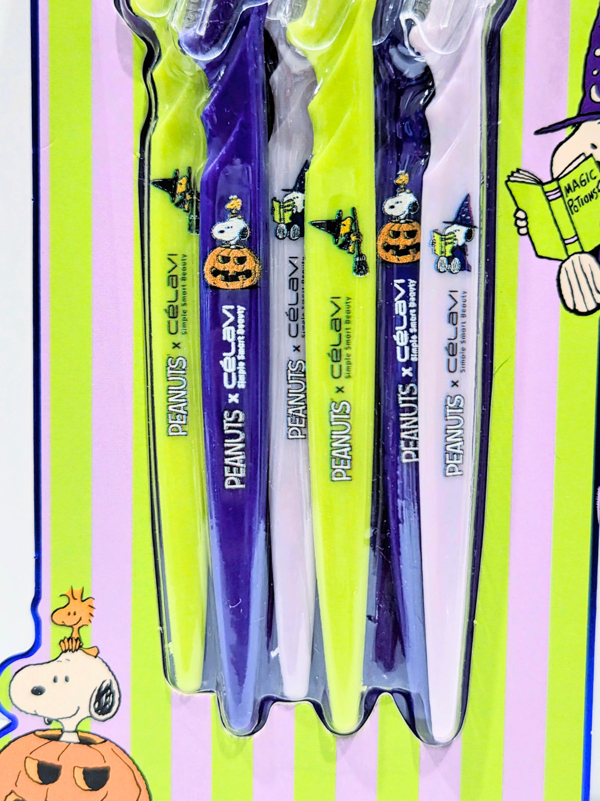 Clear blister showing multiple purple nail files with Peanuts x Celavi branding