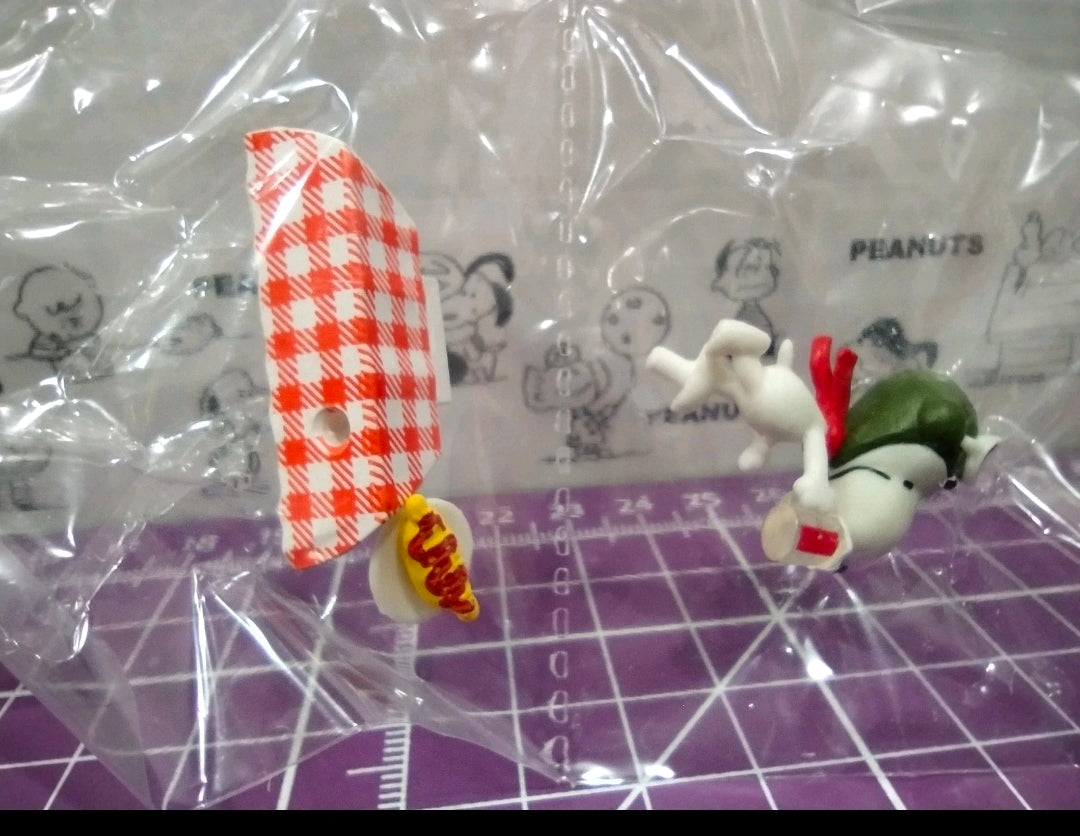 Re-Ment Snoopy Life in a Bottle Ketchup Flying Ace Hot Dog Figure NEW Sealed