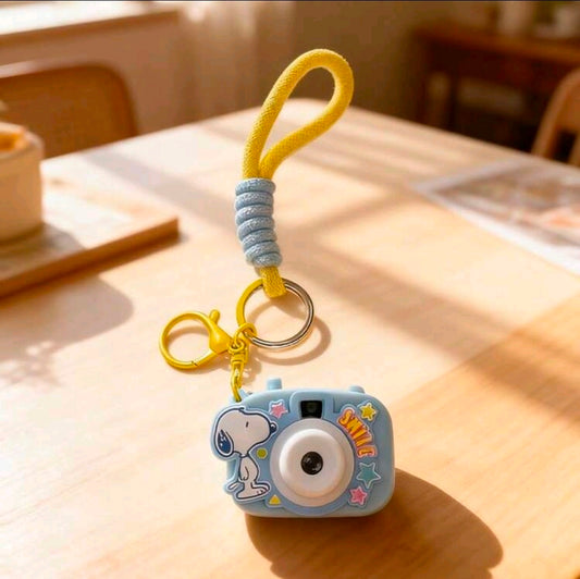 Miniso Snoopy Camera Keychain Light Projector Peanuts 4 Image Wrist Strap Woodstock Kawaii Collectible