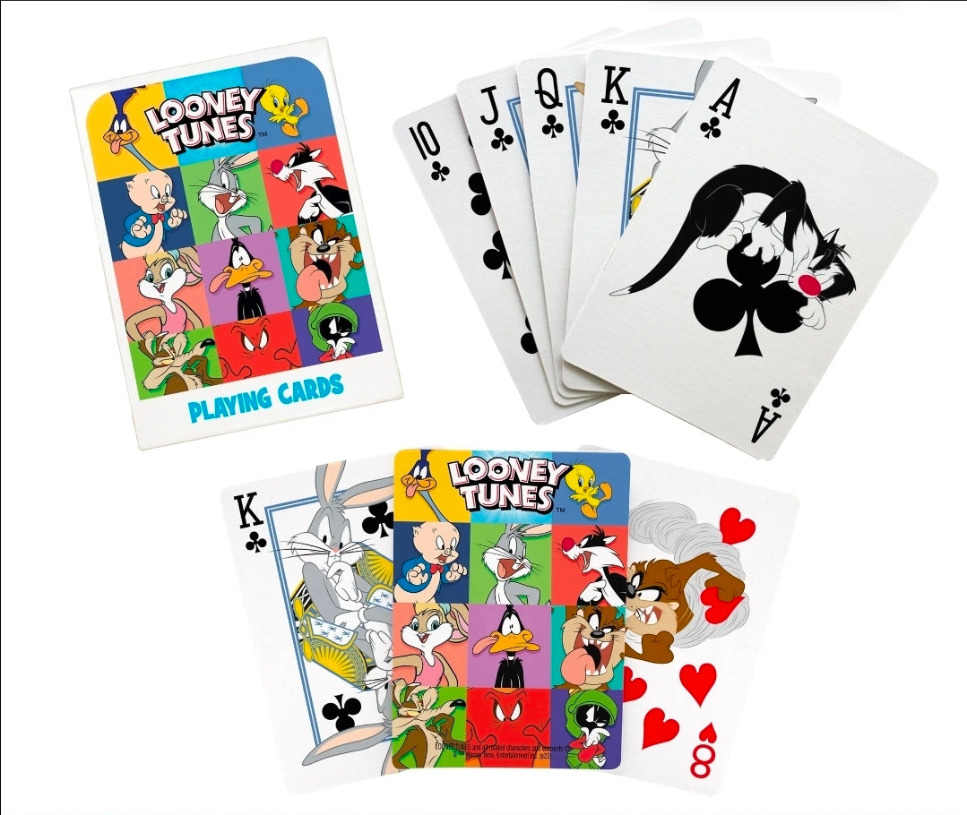 Looney Tunes playing cards deck, boxed set with face cards and court suits