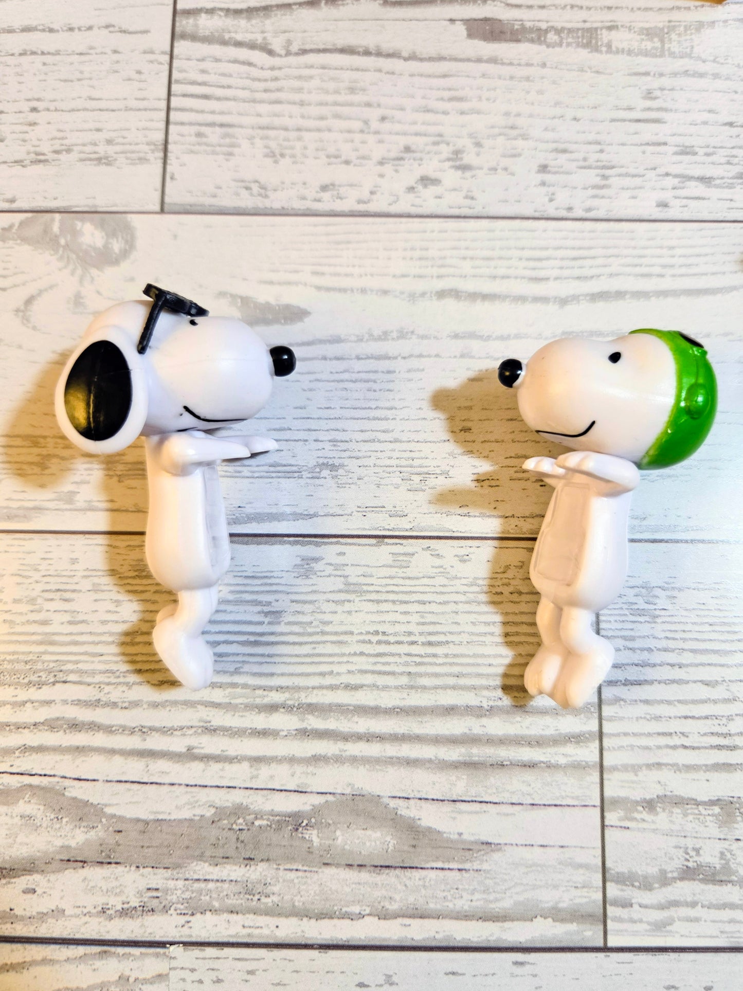 Snoopy Hippers Flying Ace & Joe Cool Snoopy Peanuts Sonny Angel Mini Figures