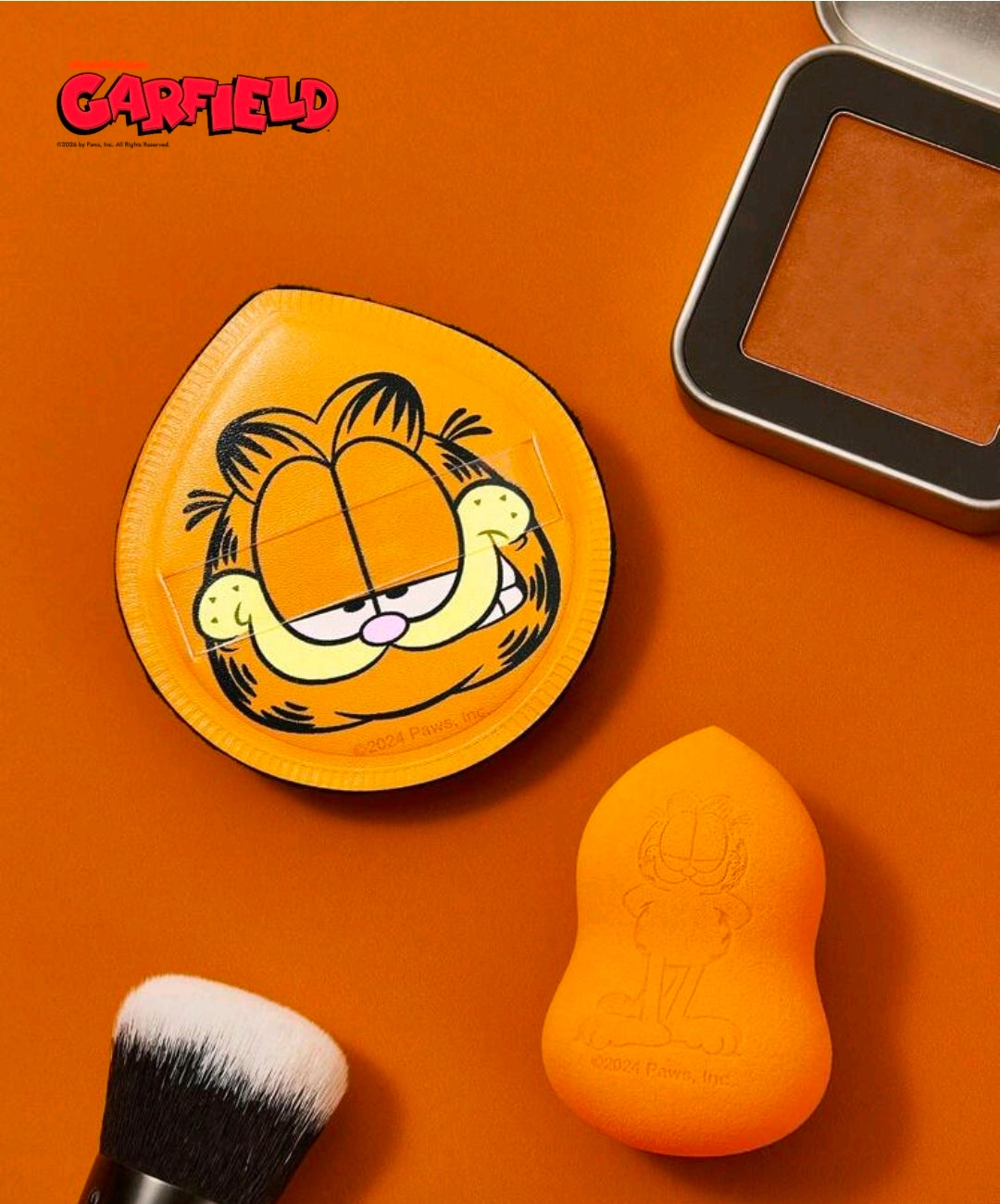 Garfield Beauty Set - Lip Balm, Sunglasses, Puff & Sponge
