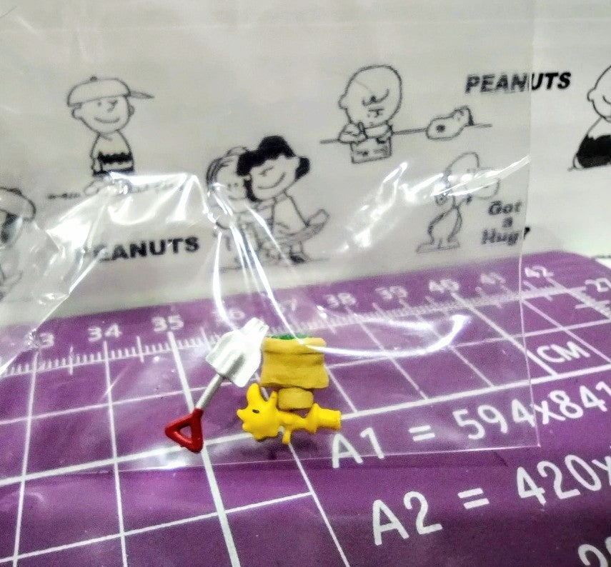 Re-Ment Snoopy Life in a Bottle Watering Can Gardener Figure Mini