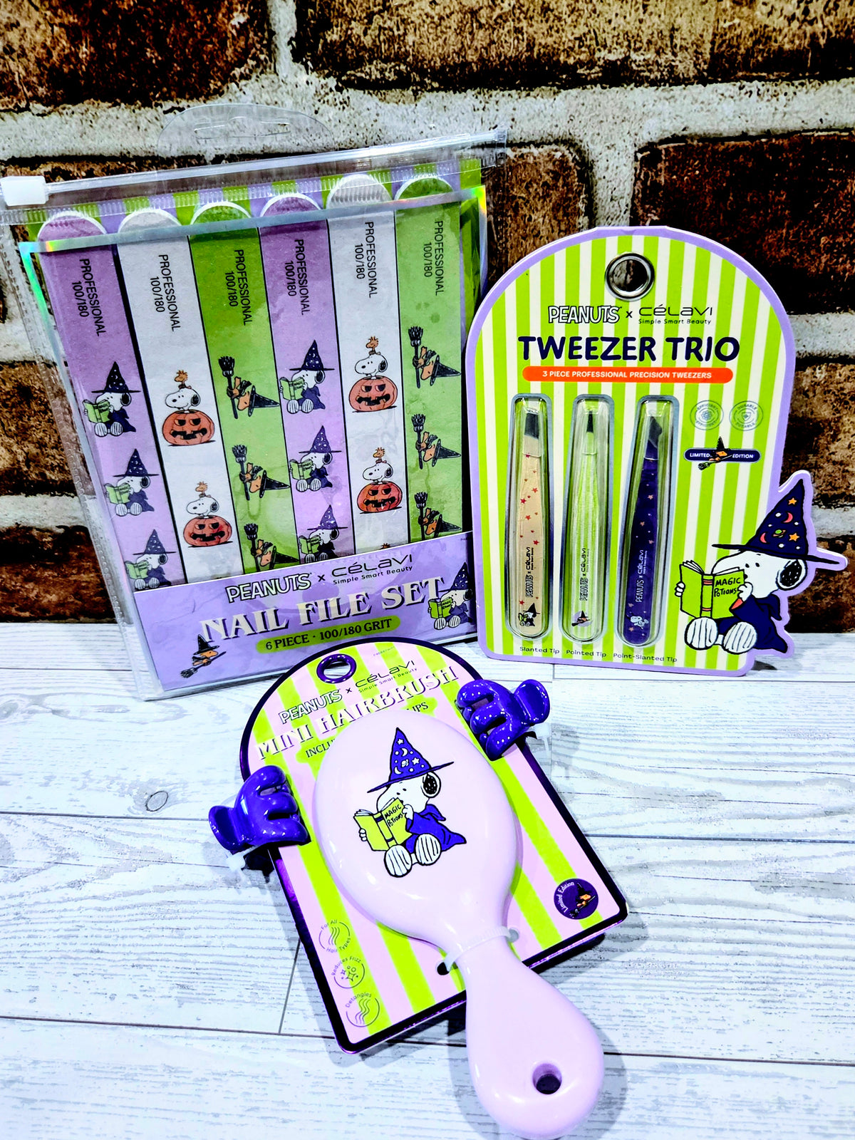 "Hex Appeal" Snoopy Halloween Tweezers, 6pc Nail Files & Mini Brush Gift Set