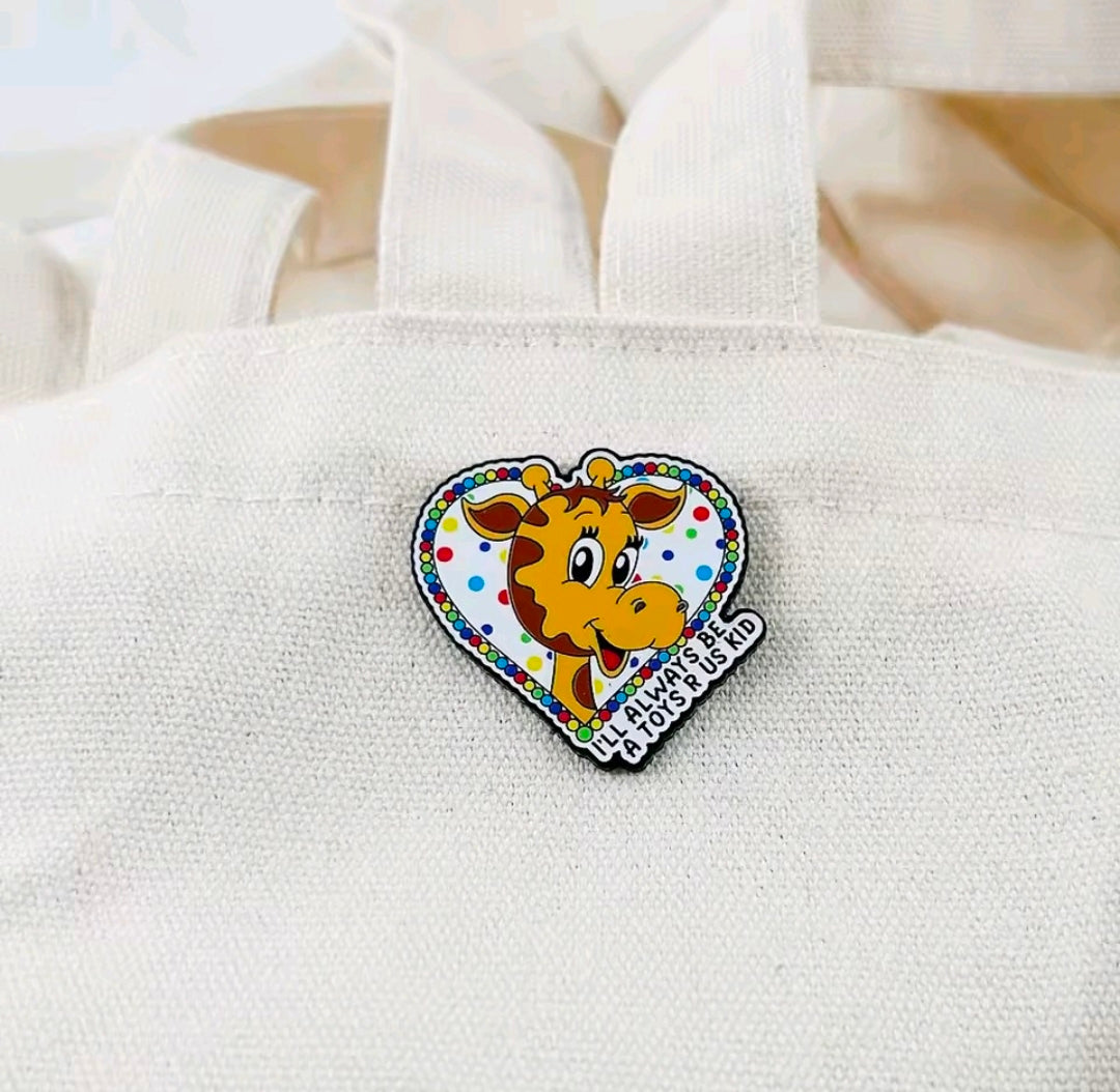 Toys R Us Geoffrey Giraffe Enamel Pin Set I Don't Wanna Grow Up