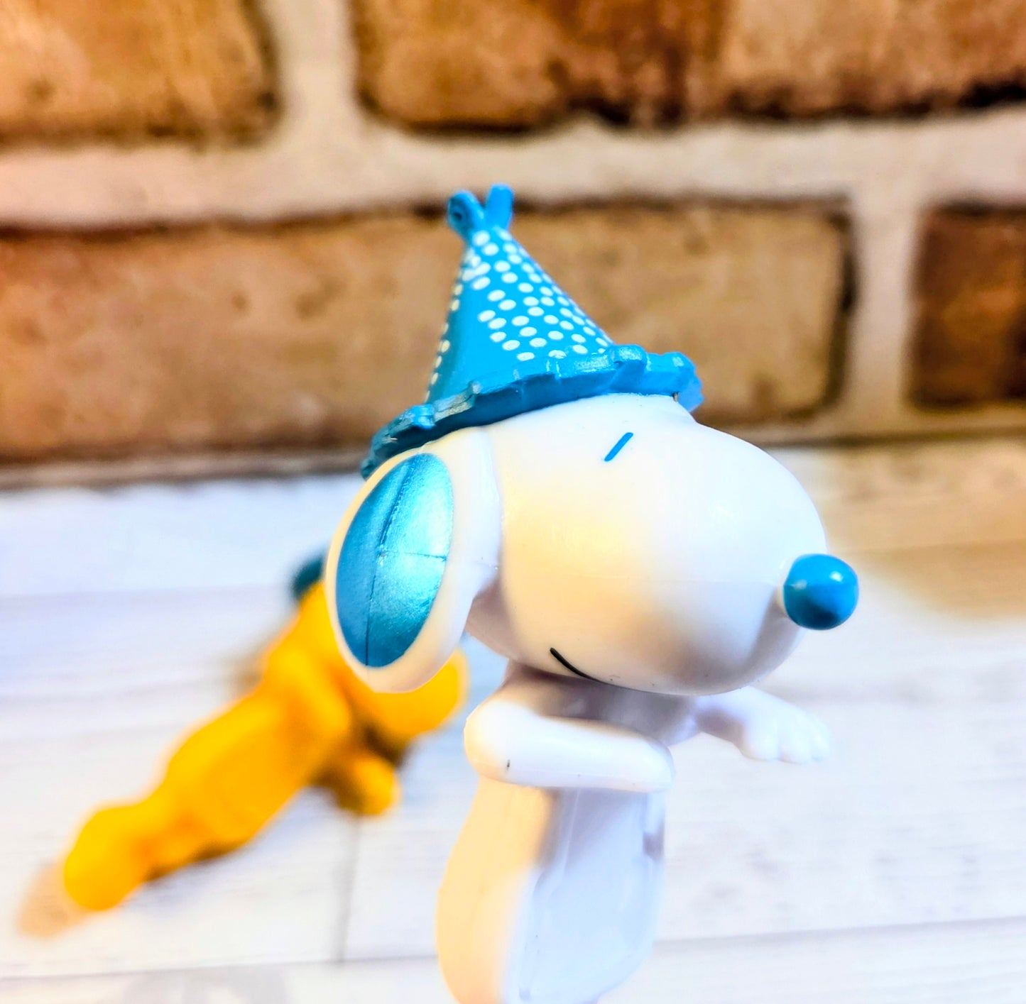 Snoopy Hippers Birthday Snoopy & Woodstock Party Hats Peanuts Sonny Angel Mini Figures