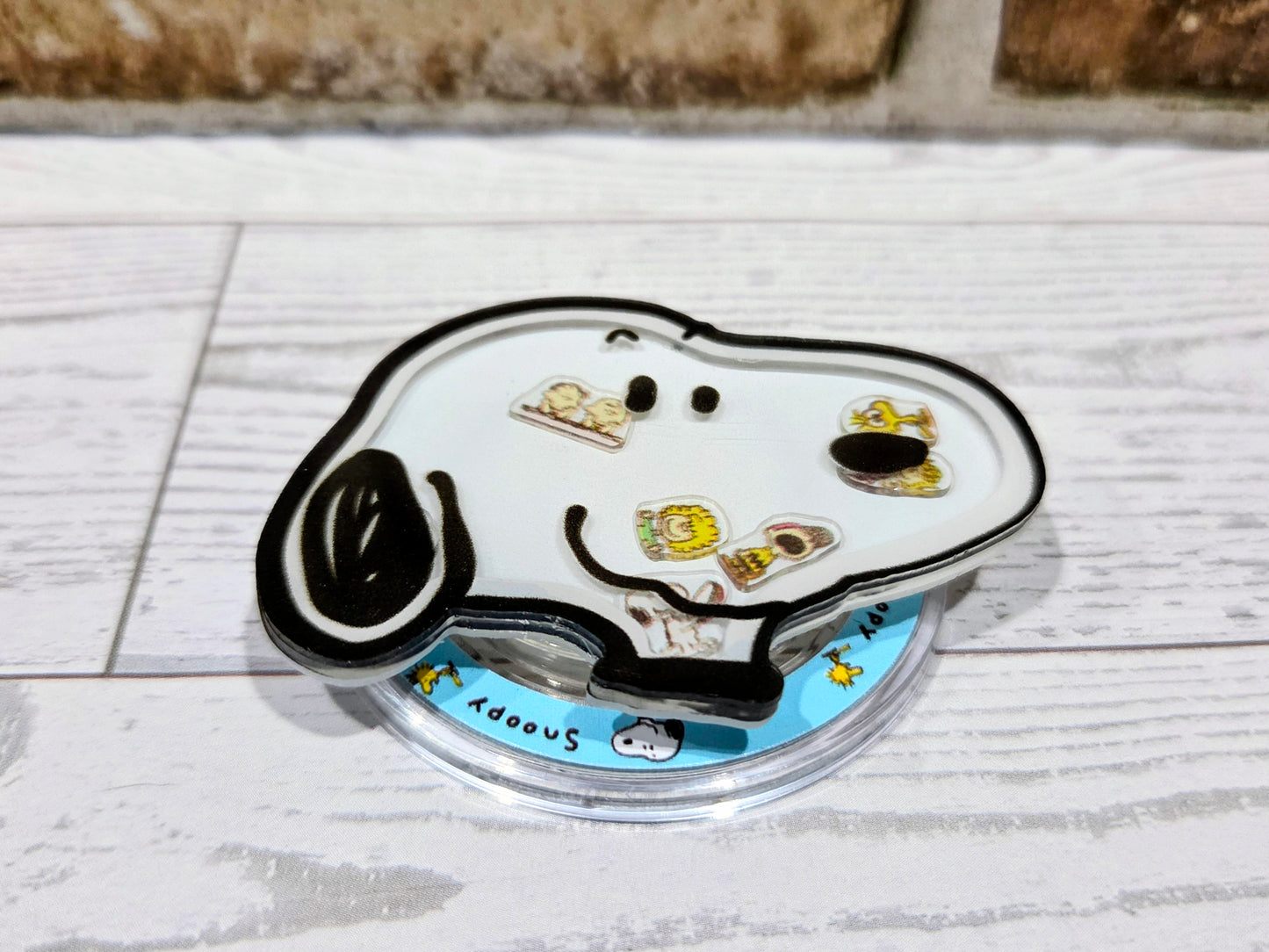 Snoopy Face Acrylic Shaker MagSafe Phone Grip Holder Peanuts Gang Floating Charms Kawaii Pop Stand