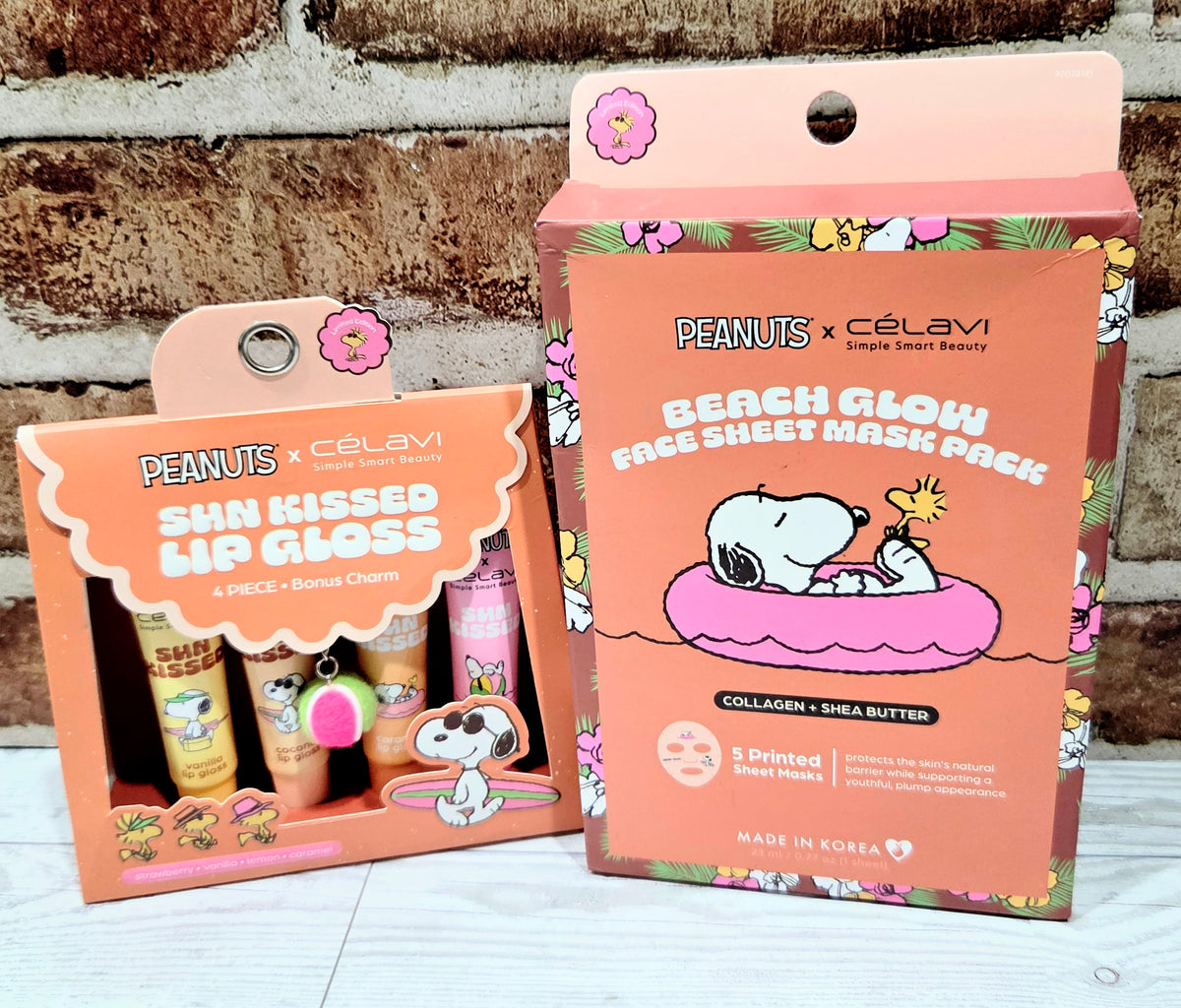 Beauty gift set box with Snoopy sheet masks and sun-kissed lip gloss, 10pc set