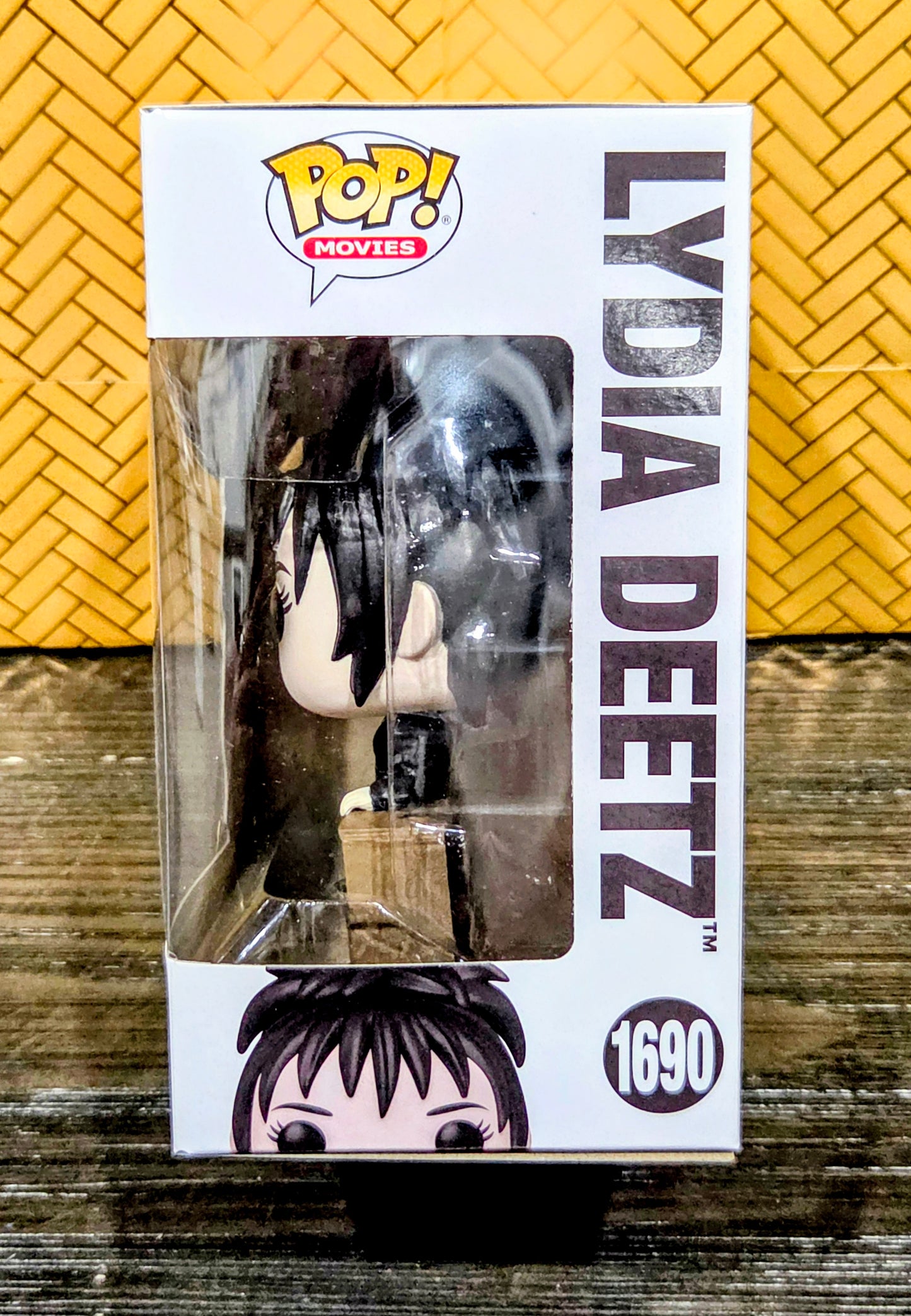 Funko Pop! Lydia Deetz w/ TV #1690 Beetlejuice Beetlejuice