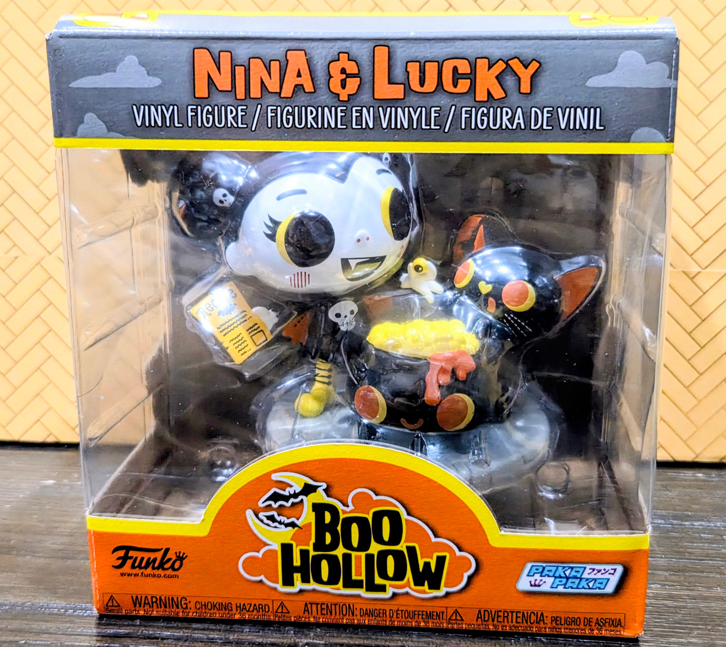 Vinyl figure set box for Boo Hollow, featuring Nina and Lucky Paka Paka