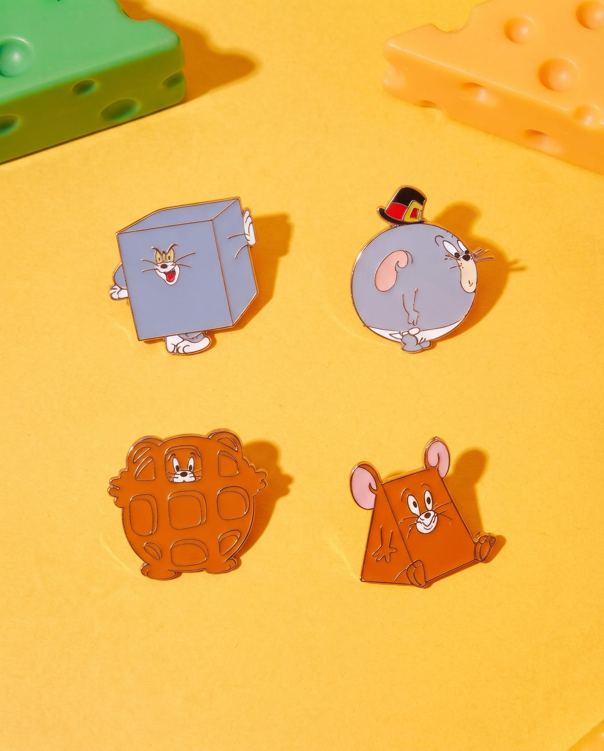 Tom & Jerry 4-Piece Cartoon Physics Hard Enamel Lapel Pin Set