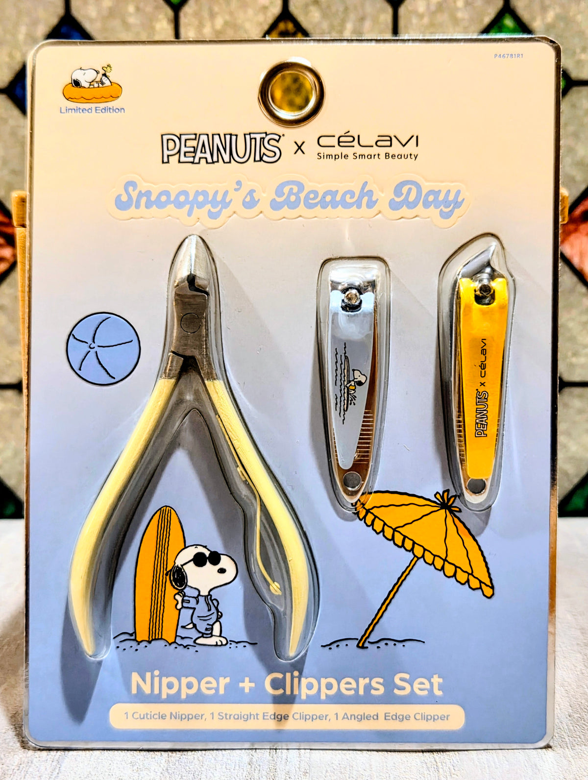 Snoopy Beach Day nipper and clippers gift box with three metal tools